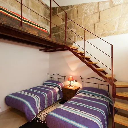 Casa Aina, 15 Будинок відпочинку Польєнса