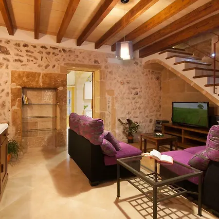 Casa Aina, 15 * Pollença