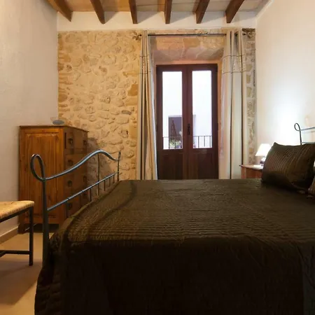 Casa Aina, 15